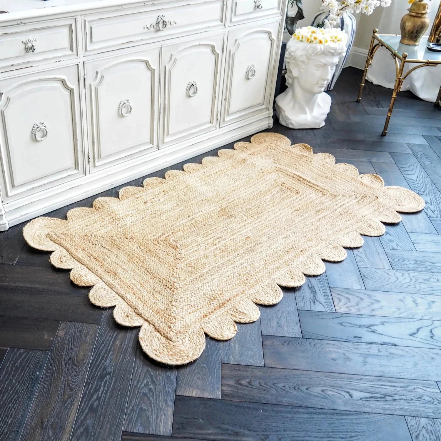 Handmade Scalloped Jute Rug - Natural