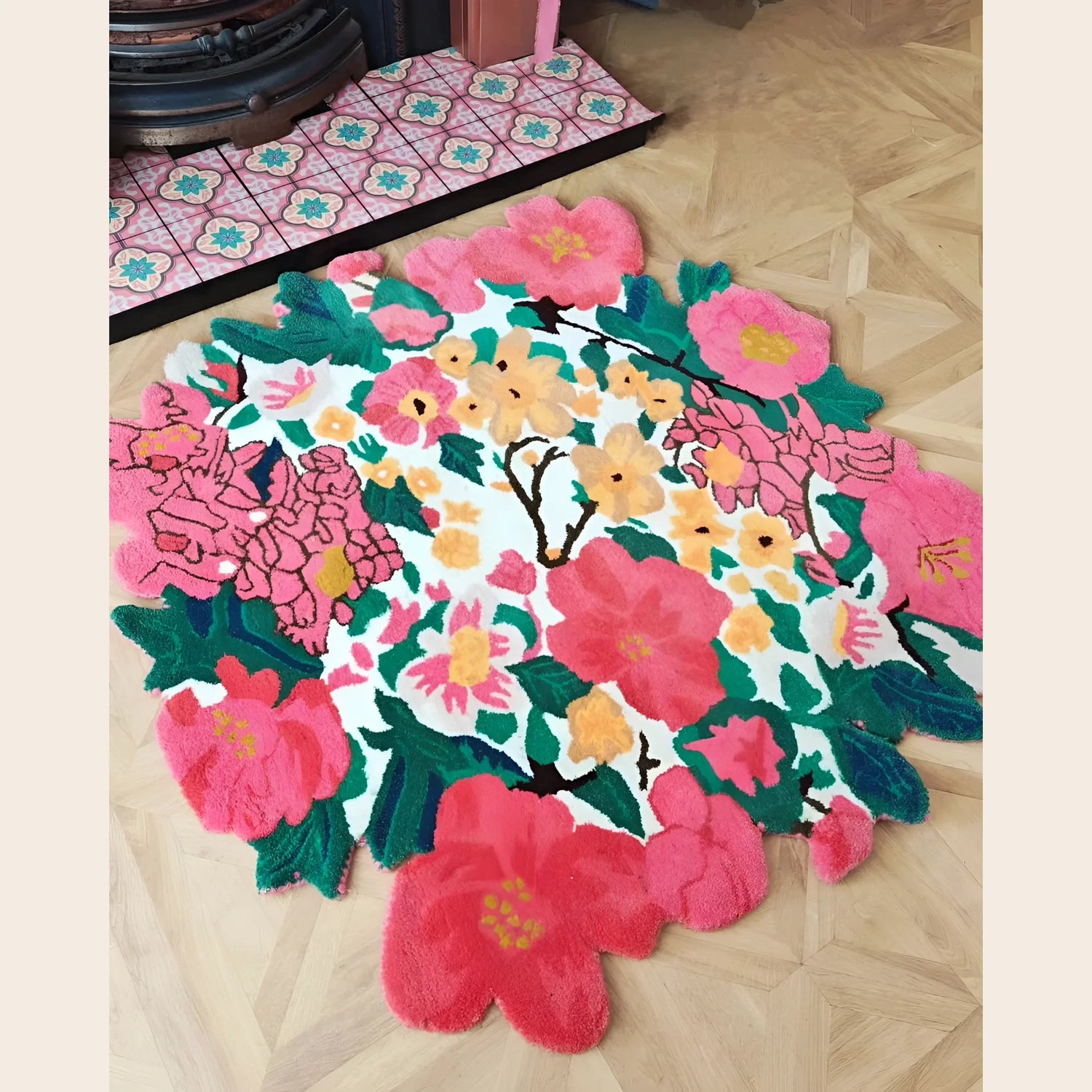 Secret Garden Hand Tufted Round Rug - MAIA HOMES